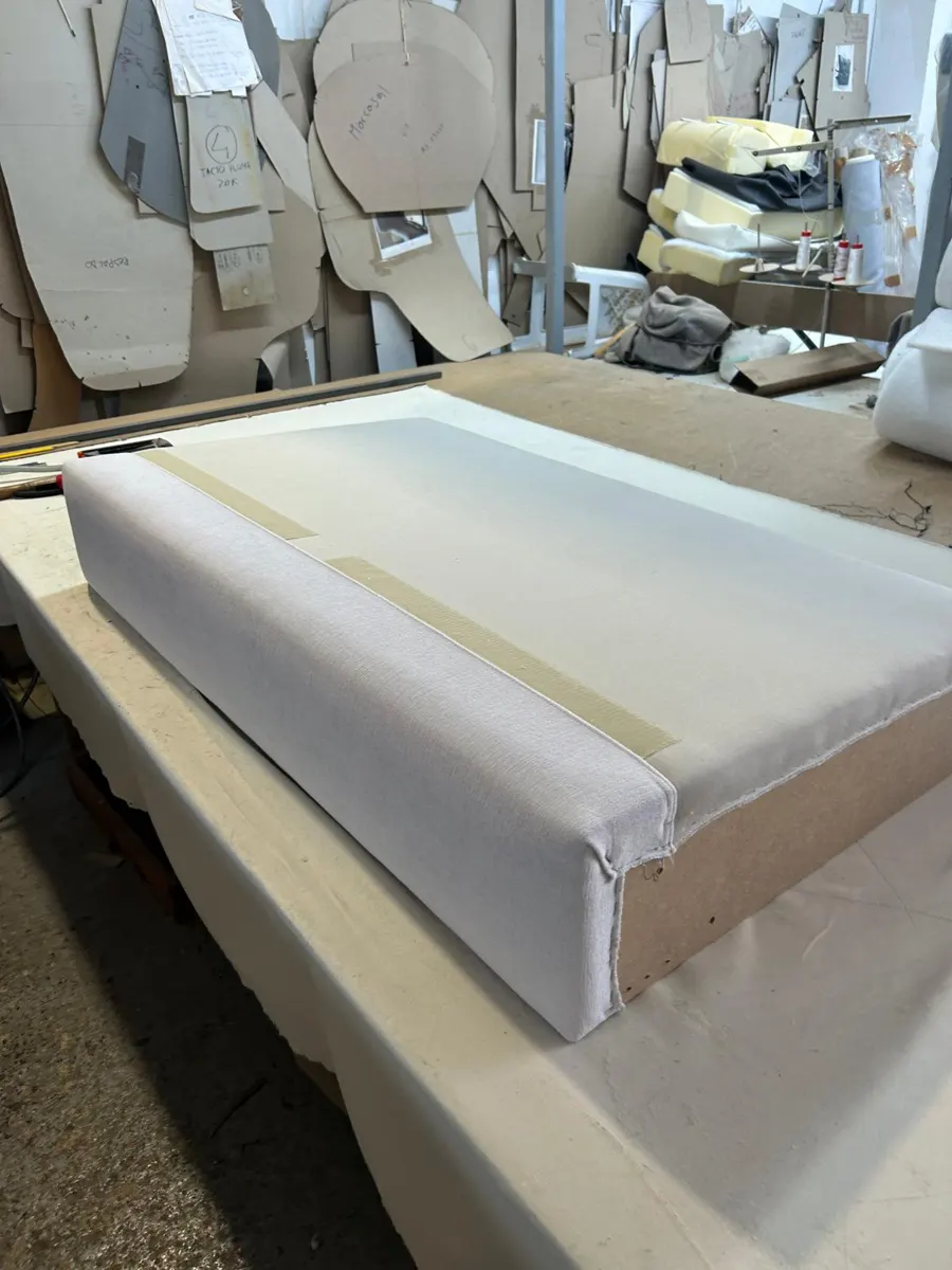 Paso 11: cojín de asiento del sofá en el taller