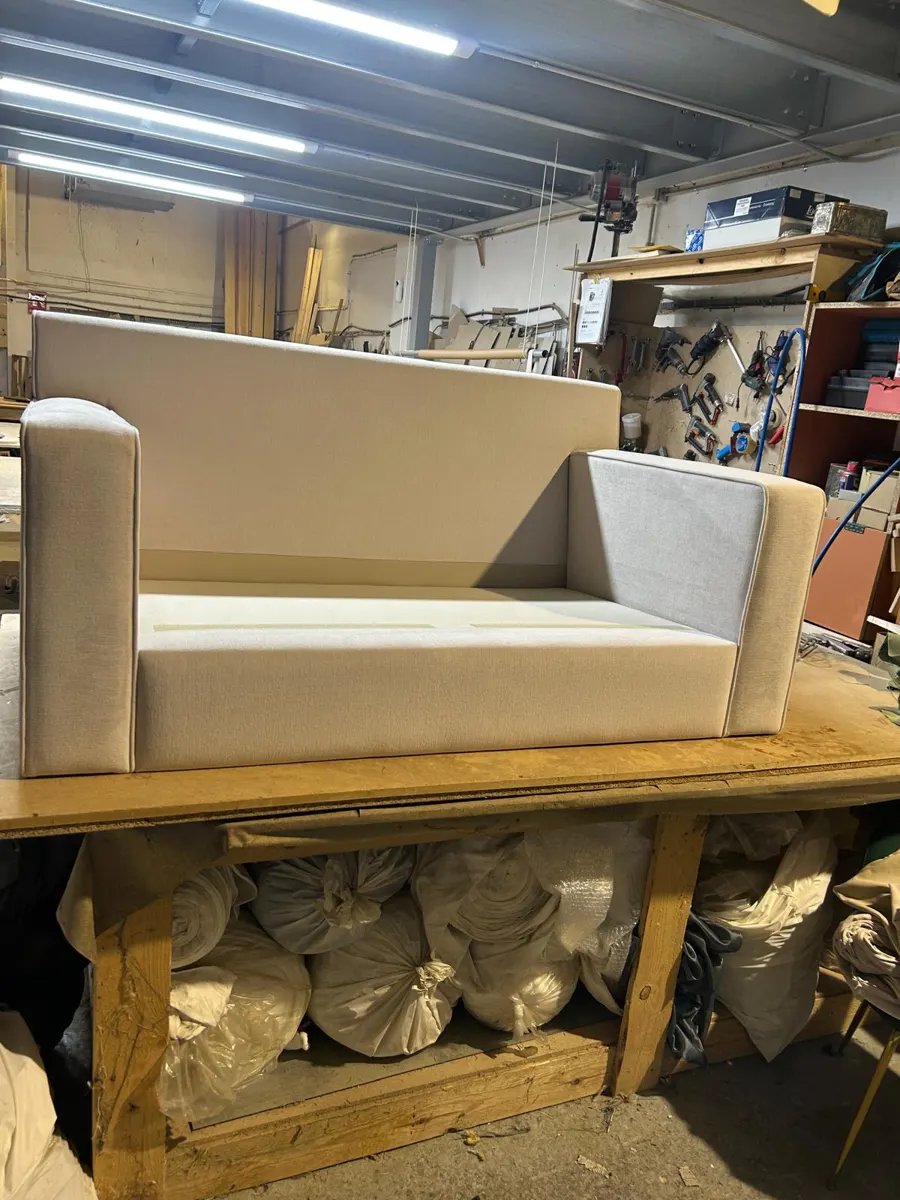 Paso 12: montaje del sofá en el taller
